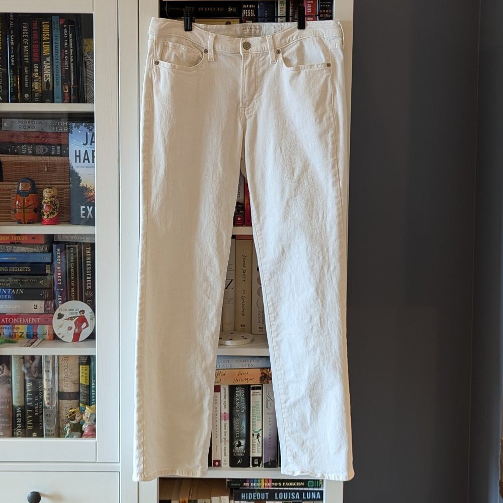 NWOT White Straight Leg Jeans // Lucky Brand // Size 10/30 Regular